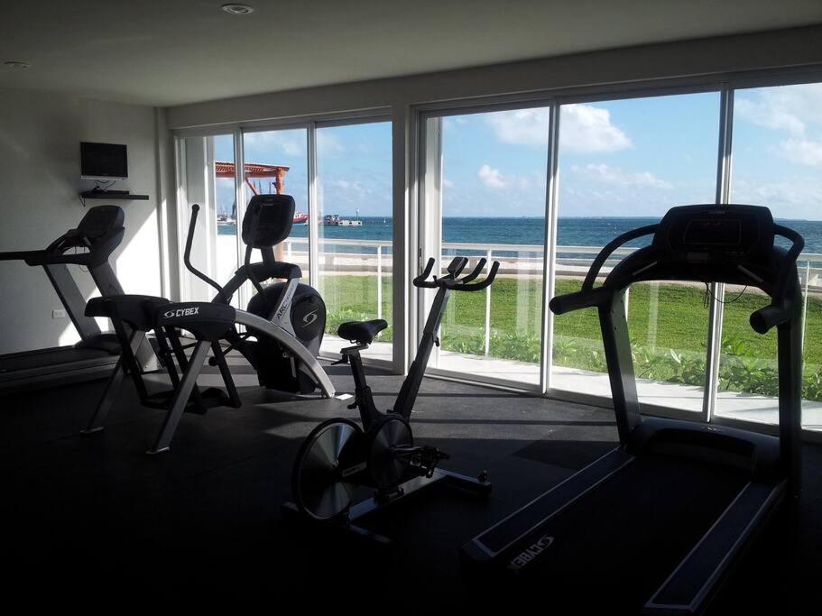 Punta Me Luxury Apartments Ocean View & Beach Front In Amara Cancun Bagian luar foto